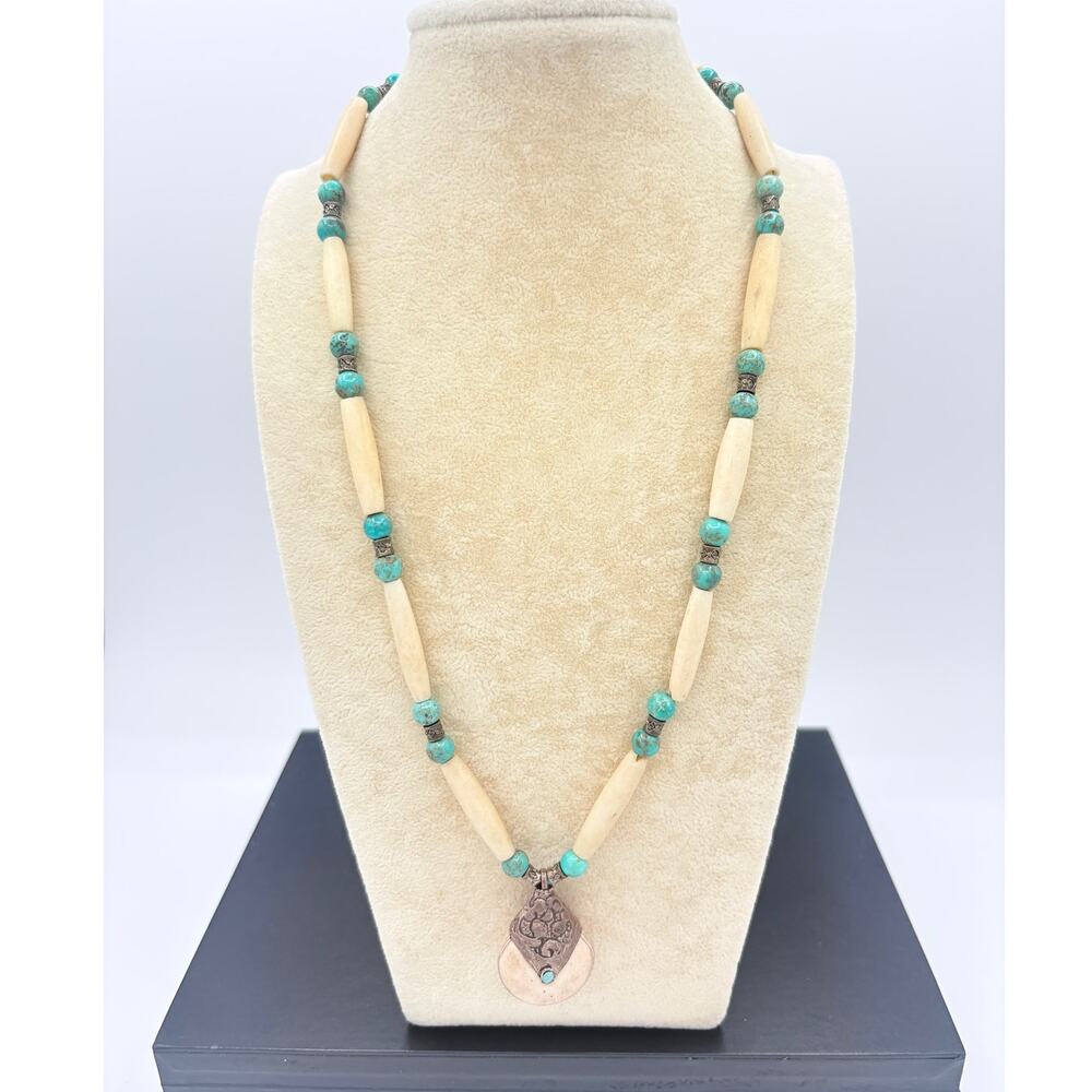 Vintage Southwestern Artisan Silver Pendant Necklace, Turquoise Horn Beads